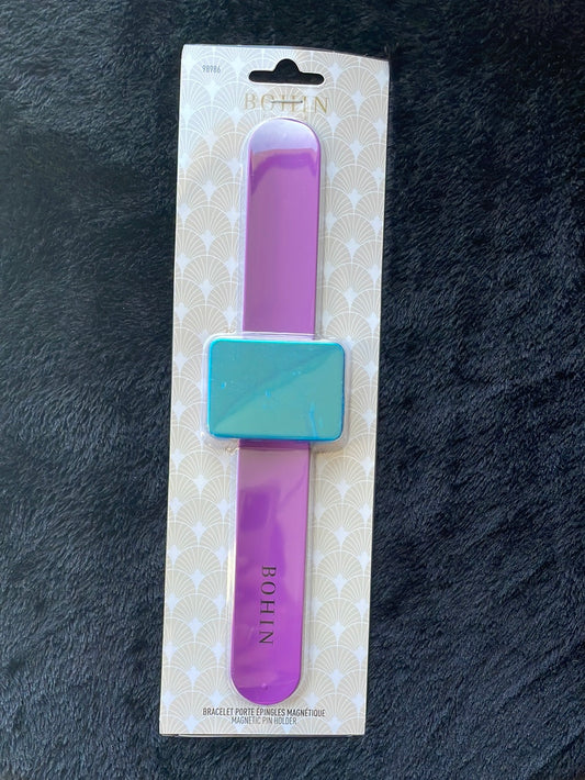Bracelet porte épingles magbnétique coloris violet