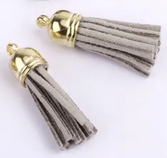 Pompons 38mm en suédine TAUPE