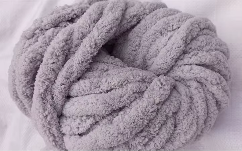 🧶 Pelote Chenille Chunky « Ultra-Doux & Résistant » – 250 g / ~25 m