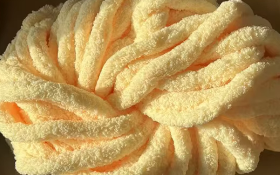 🧶 Pelote Chenille Chunky « Ultra-Doux & Résistant » – 250 g / ~25 m