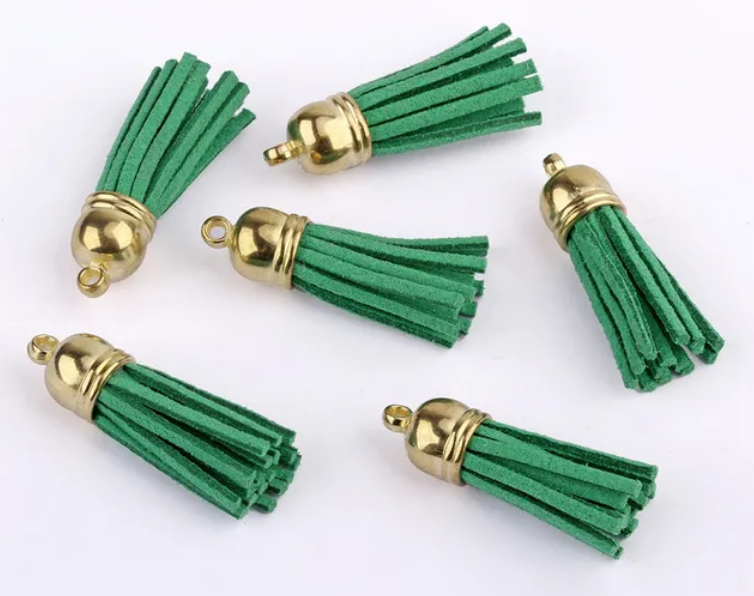 Pompons 38mm en suédine VERT SAPIN